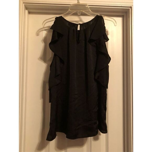VINCE CAMUTO - L Sz M “Fresh Look” Ruffle Edge Rumple Blouse in Rich Black. NWT! - Picture 6 of 10